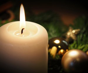 Ernsting’s family bringt festliche Stimmung mit rundem Weihnachtskranz