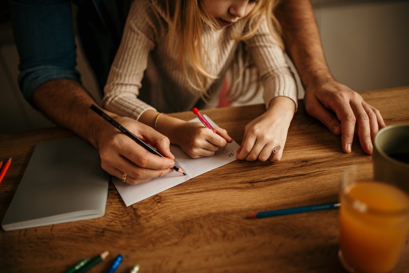 Psychologie: Stift statt Smartphone: Wenn du Dankeskarten noch per Hand schreibst, stehst du zu diesen 5 wertvollen Werten