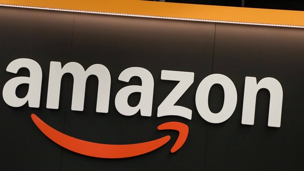 Bei Amazon: Der praktische Schmutzradierer für viele Flecken. Bei Amazon: Der praktische Schmutzradierer für viele Flecken.