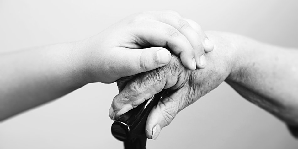 Coronakrise: Freundinnen treffen sich nach 70 Jahren im Krankenhaus Coronakrise: Freundinnen treffen sich nach 70 Jahren im Krankenhaus
