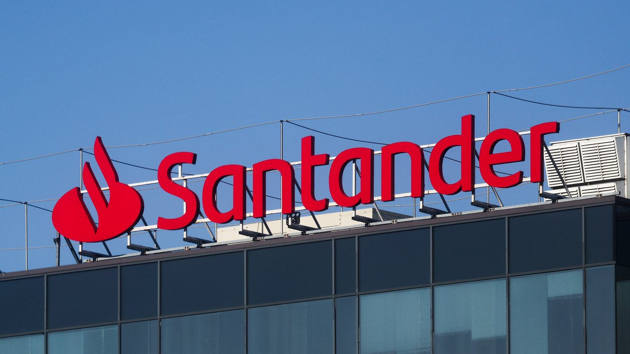 Die Santander-Bank ist eine der größten, deutschen Banken. Die Santander-Bank ist eine der größten, deutschen Banken.