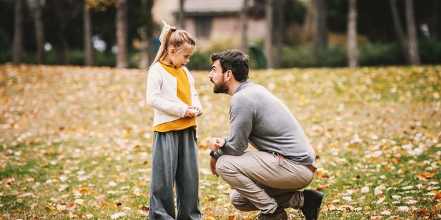Narzisstischer Vater: Das sind die Konsequenzen für dein Kind