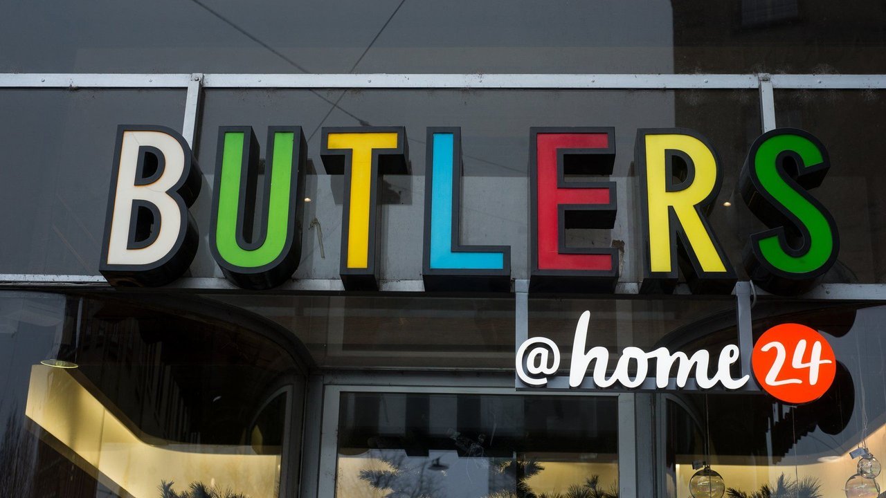 Butlers bietet eine günstige Lunchbox zum Mitnehmen und kleine Mittagssnacks an.