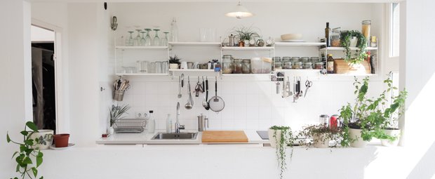 Unglaublich praktisch: 14 geniale IKEA-Hacks für eine saubere Küche