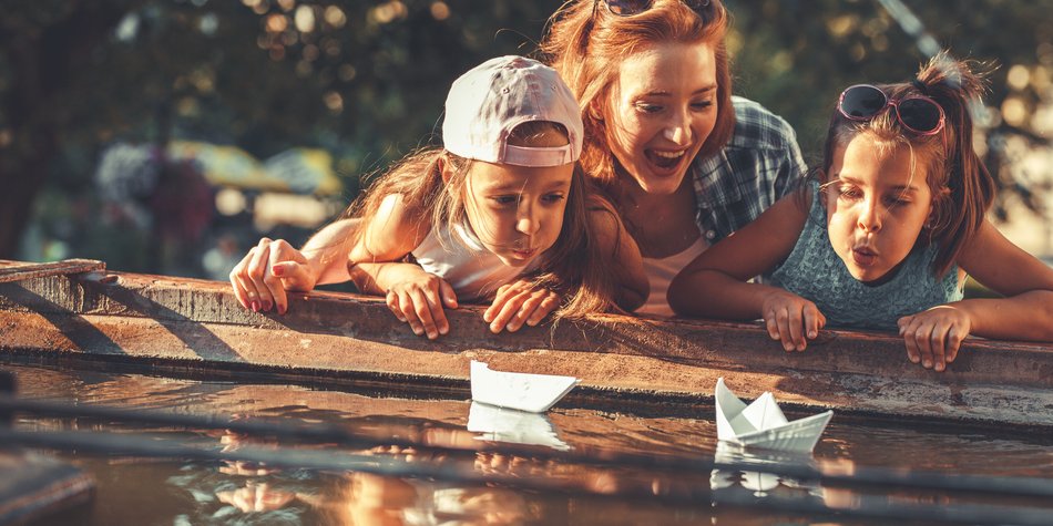 Basteln mit Kindern im Sommer: 20+ Basteltipps gegen Langeweile Basteln mit Kindern im Sommer: 20+ Basteltipps gegen Langeweile