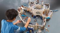 Bei Amazon: Das sind die coolsten Burgen von Playmobil und LEGO für kleine Ritter