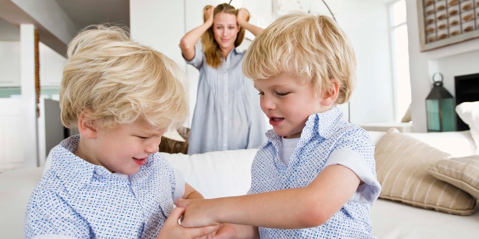 Geschwisterstreit: So bleibt der Familien-Zoff fair Geschwisterstreit: So bleibt der Familien-Zoff fair