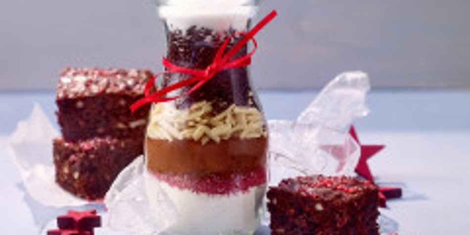 Backmischung im Glas: Rezept für Weihnachts-Brownies Backmischung im Glas: Rezept für Weihnachts-Brownies