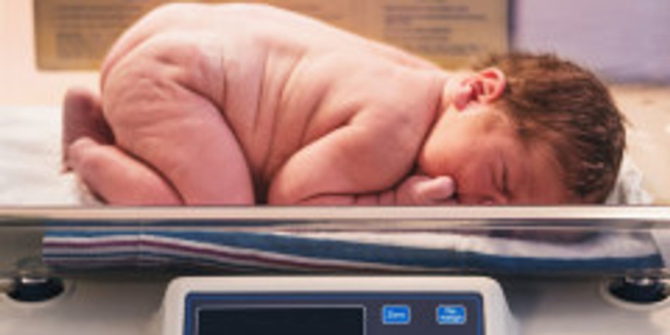 Makrosomie: Warum bringen manche Frauen Riesen-Babys zur Welt? Makrosomie: Warum bringen manche Frauen Riesen-Babys zur Welt?