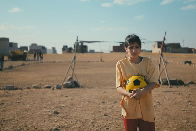 Film-Review "Sieger sein": Mona war bereits in Syrien eine begeisterte Fußballerin. Film-Review "Sieger sein": Mona war bereits in Syrien eine begeisterte Fußballerin.
