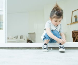 Schuhe binden lernen: Mit diesen Tricks gelingt deinem Kind die Schleife bestimmt