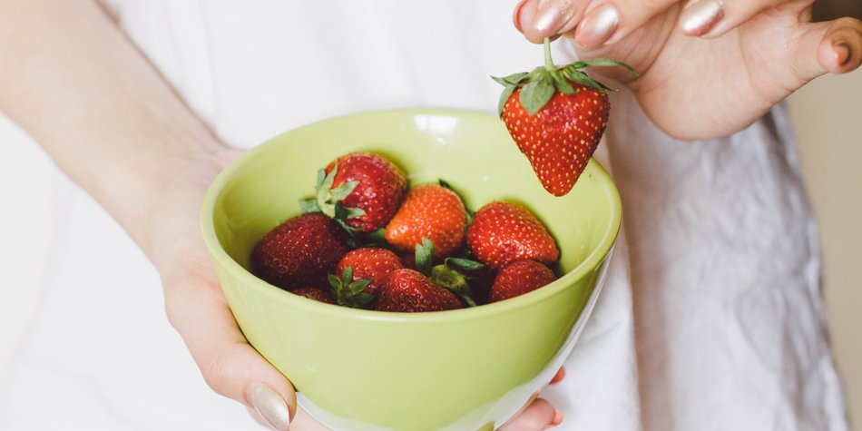 Erdbeeren waschen: So bleibt das Aroma! Erdbeeren waschen: So bleibt das Aroma!