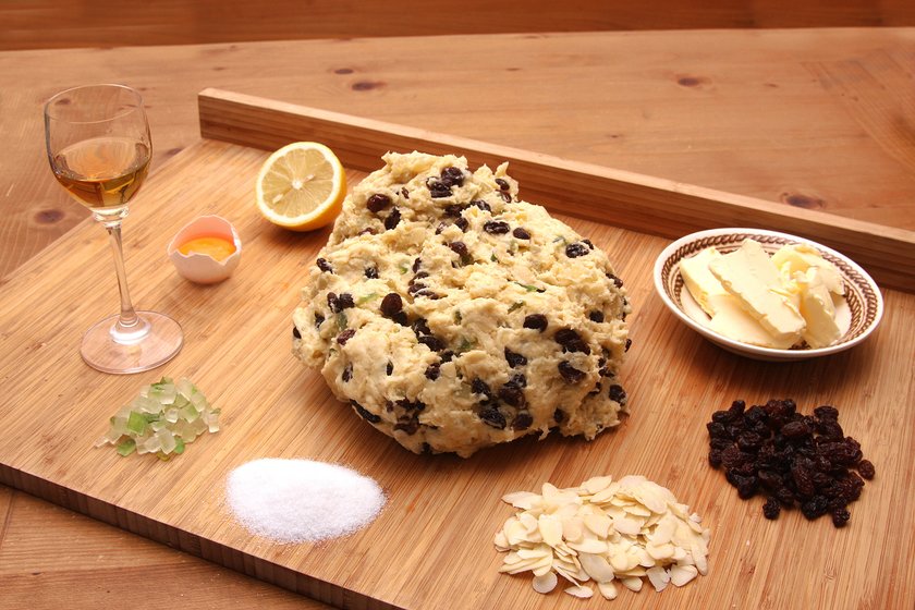 Backzutaten für Stollen Backzutaten für Stollen