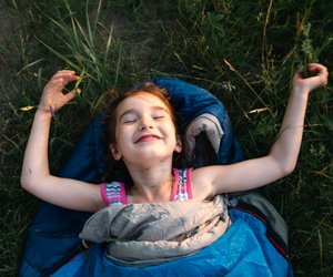 Schlafsack für Kinder: Die 6 besten Modelle für jede Jahreszeit