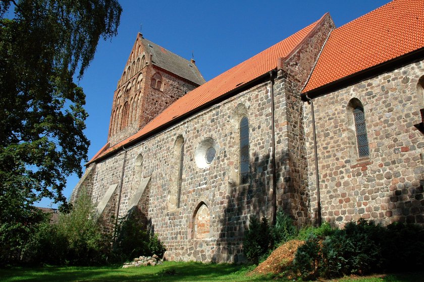  Die St. Johannes Kirche in Lychen ist im gotischen Stil gestaltet.