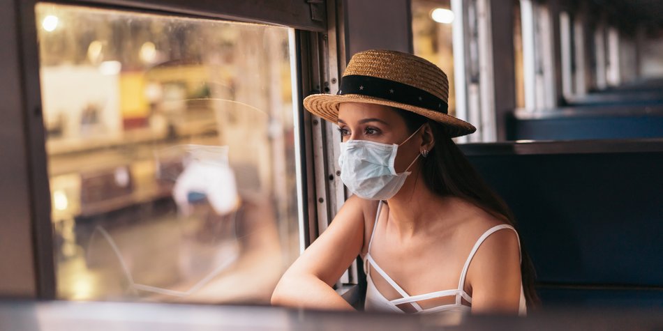 Maske bei warmen Temperaturen tragen: 5 Tipps, wie es angenehmer wird Maske bei warmen Temperaturen tragen: 5 Tipps, wie es angenehmer wird