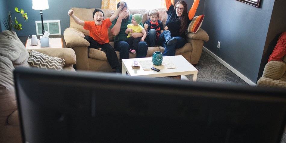 Seriöse Gewinnspiele für Familien: Gewinnt TV, E-Scooter oder Tablet bei Aldi Seriöse Gewinnspiele für Familien: Gewinnt TV, E-Scooter oder Tablet bei Aldi
