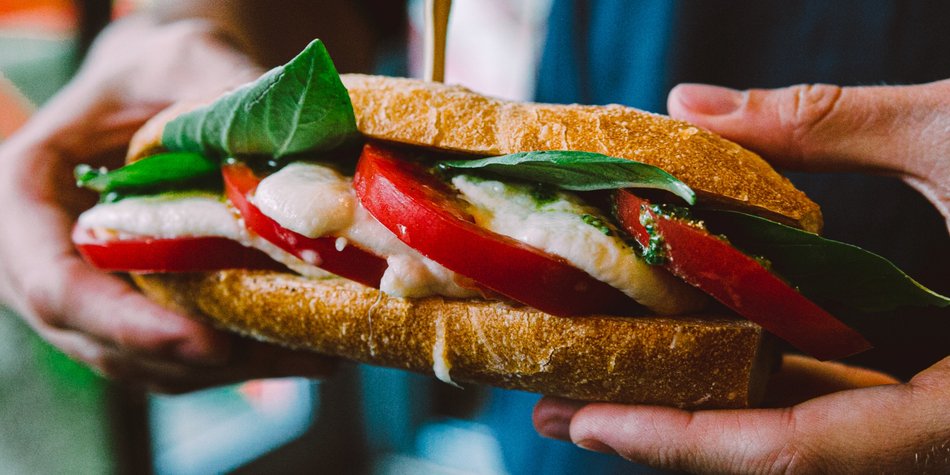 Mozzarella & Schwangerschaft: Hinweise zu Kauf und Verzehr Mozzarella & Schwangerschaft: Hinweise zu Kauf und Verzehr