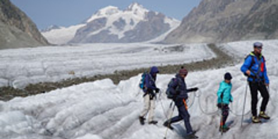 Aletschgletscher: Mit Kindern auf Tour ins ewige Eis Aletschgletscher: Mit Kindern auf Tour ins ewige Eis