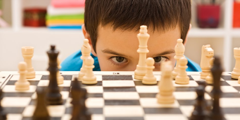 Schach fürs Kind: Warum das Strategiespiel schlau macht Schach fürs Kind: Warum das Strategiespiel schlau macht
