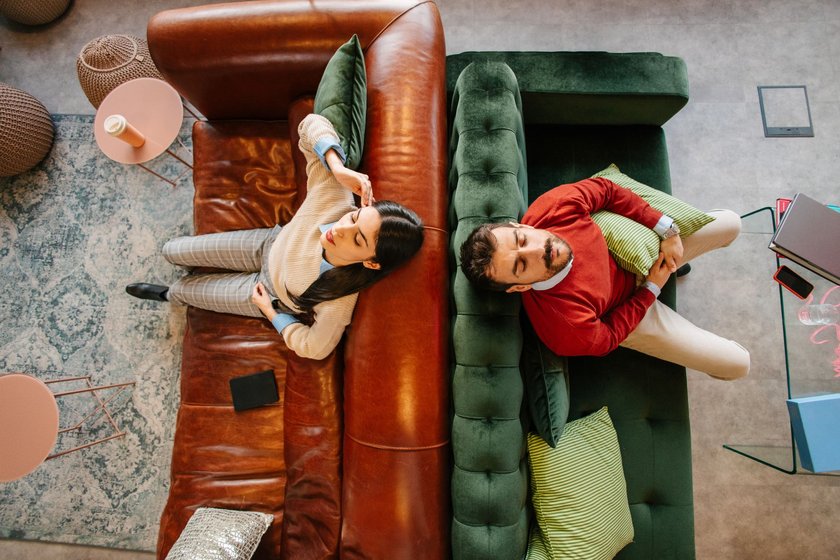 10 heimliche Angewohnheiten, mit denen du deine Liebsten vertreibst 10 heimliche Angewohnheiten, mit denen du deine Liebsten vertreibst