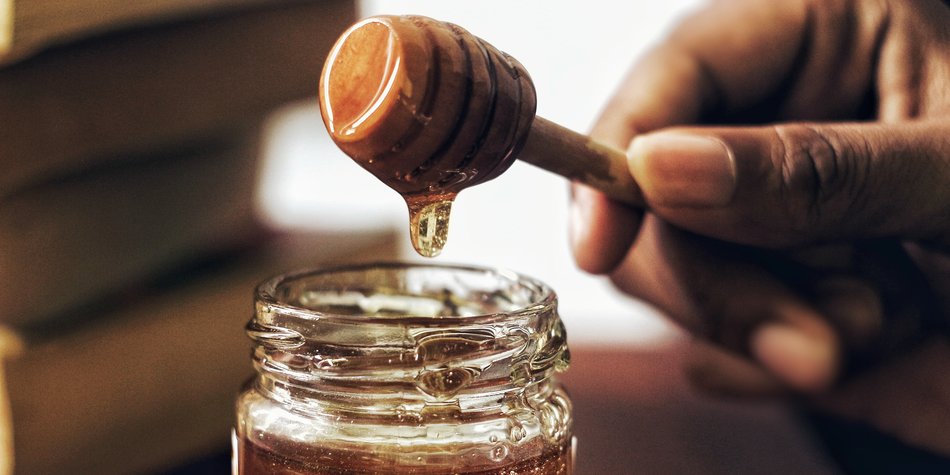 Ist Honig vegan und wie steht es um die Bienenzucht? Ist Honig vegan und wie steht es um die Bienenzucht?