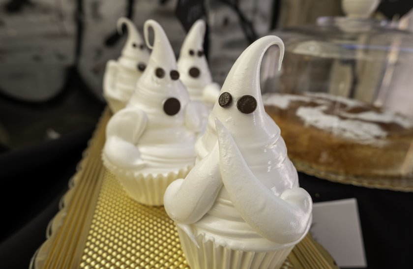 Detail of sweet dessert decorated for Halloween xkwx boo pie chocolate kid biscuit marshmallow delicious eye concept fluffy orange symbol treat decorated halloween cake scary decoration shape festival fun cupcake sweet dessert pastry meal food festive childhood meringue funny ghost holiday cute trick recipe snack idea seasonal candy child party october background traditional celebration spooky creative muffin frosting Detail of sweet dessert decorated for Halloween xkwx boo pie chocolate kid biscuit marshmallow delicious eye concept fluffy orange symbol treat decorated halloween cake scary decoration shape festival fun cupcake sweet dessert pastry meal food festive childhood meringue funny ghost holiday cute trick recipe snack idea seasonal candy child party october background traditional celebration spooky creative muffin frosting