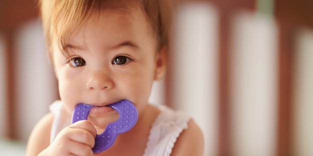 Die orale Phase: Jetzt steckt dein Baby alles in den Mund