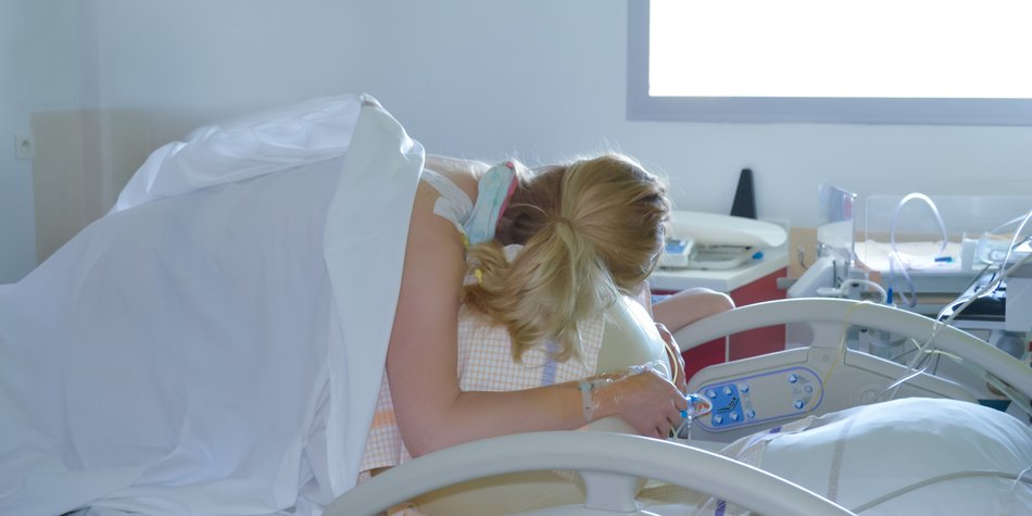 Schulterdystokie – Komplikation bei der Geburt Schulterdystokie – Komplikation bei der Geburt