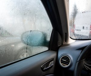 Nie mehr beschlagene Scheiben: Dieser Winter‑Hack macht dein Leben einfacher!