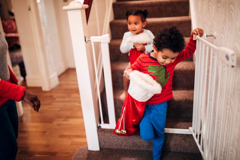 Stiefelfüller für 5-Jährige: Kinder mit Nikolausstiefel