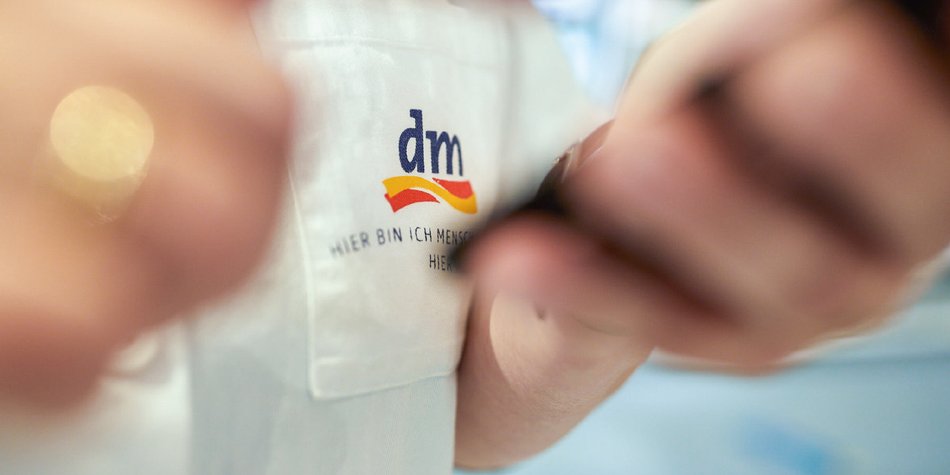 dm plant Schnelltest-Center vor den Filialen: So sieht das Konzept aus dm plant Schnelltest-Center vor den Filialen: So sieht das Konzept aus
