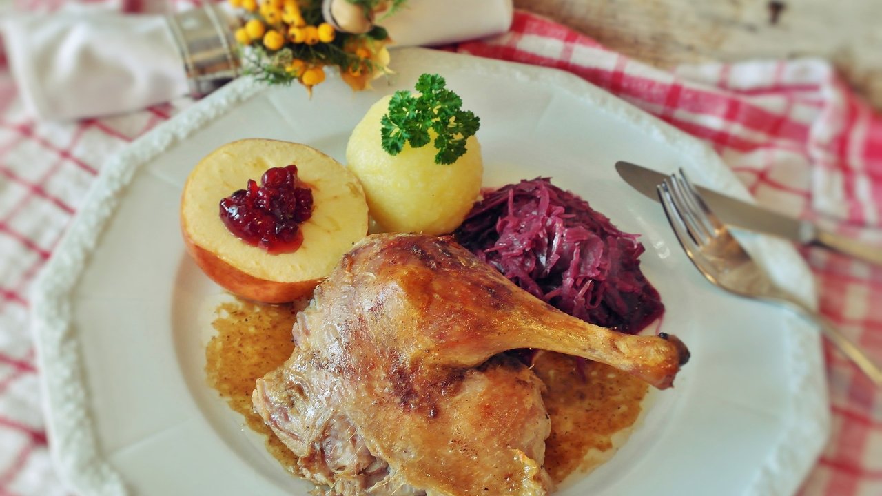 Eine Entenkeule als Festtagsbraten.