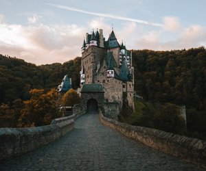 Diese Burg aus dem Mittelalter ist noch komplett erhalten