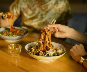 Was ist Bami Goreng? Für Kinder erklärt
