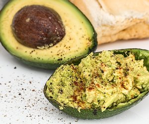 Avocado würzen: Mit diesen Gewürzen schmeckt die Powerfrucht besonders gut