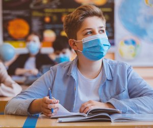 Strengere Maskenpflicht: Medizinische Masken an Grundschulen bald in ganz Deutschland!?