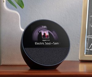 Amazon verkauft Echo Spot zum Spottpreis – perfekt für Morgenmuffel