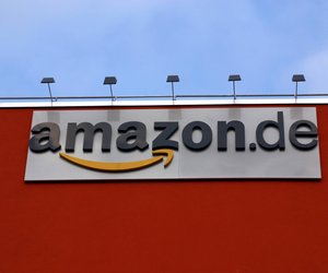 Wohlfühl-Charakter und schickes Design: Der helle Esszimmerstuhl von Amazon ist wunderschön