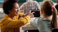 Hand aufs Herz: Diese 4 Dinge erhoffen sich Lehrer & Lehrerinnen von Eltern