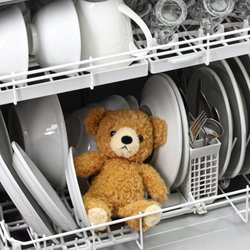 15 Alltagsgegenstände, die du in der Spülmaschine reinigen kannst