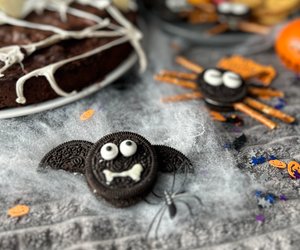 Spinnen und Fledermäuse: So zauberst du blitzschnell gruselige Snacks für kleine Monster