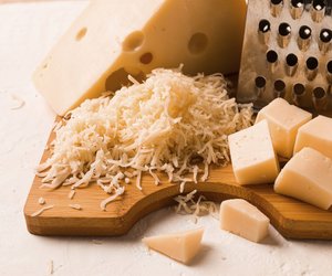 Geriebener&#x20;K&#x00E4;se&#x20;in&#x20;der&#x20;Schwangerschaft&#x20;&#x2013;&#x20;Ist&#x20;das&#x20;erlaubt&#x3F;