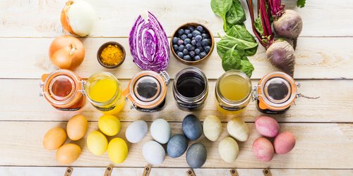 Bunter Spaß: Eier natürlich färben zu Ostern mit chemiefreien Naturfarben