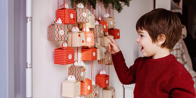 Adventskalender ohne Schokolade: Diese 16 Ideen begeistern Groß & Klein