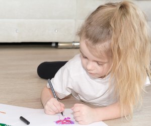 Stift richtig halten – Ab wann können Kinder das?