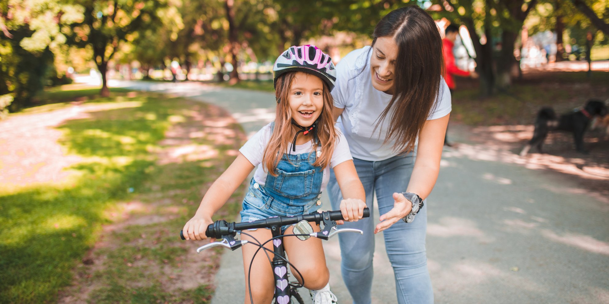Ab wann Fahrrad fahren für Kinder erlernbar ist und was ihnen dabei hilft