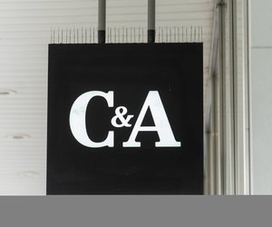 Magisch und modisch: Dieses lilafarbene Kleid von C&A wäre Hermine Grangers Sommerfavorit