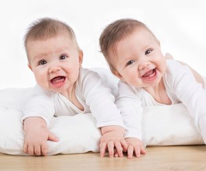 Ausstattung für Zwillinge: Checklisten für euer zweifaches Glück