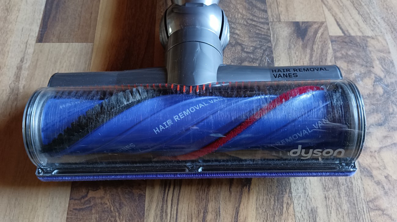 Dyson Lädt Nicht Mehr Blinkt Rot Dyson-Akku-Staubsauger-Test: So schlägt sich der V12 Detect Slim